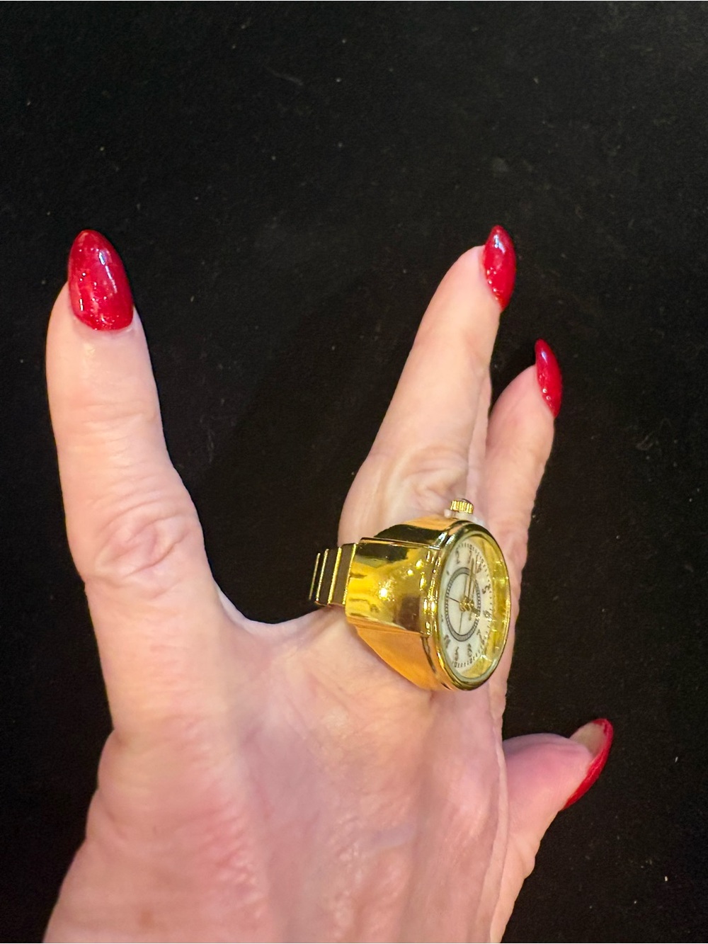 Watch Ring - Picture 2 of 9